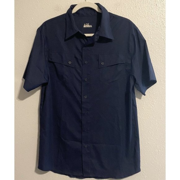 Under Armour Other - Under Armour Mens Size Medium All Season Gear Navy Button Up Short Sleeve Shirt
